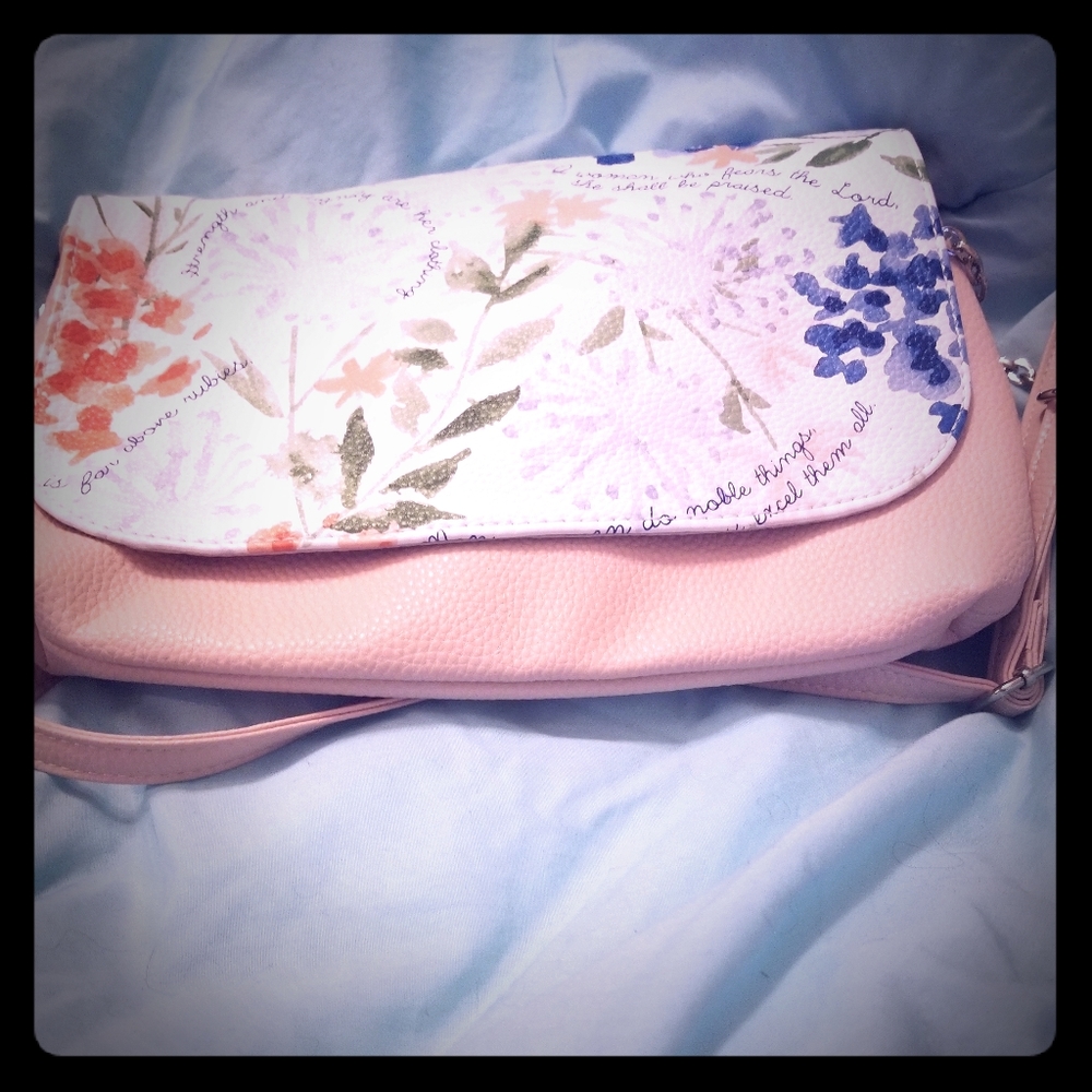 Thirty one convertible purse